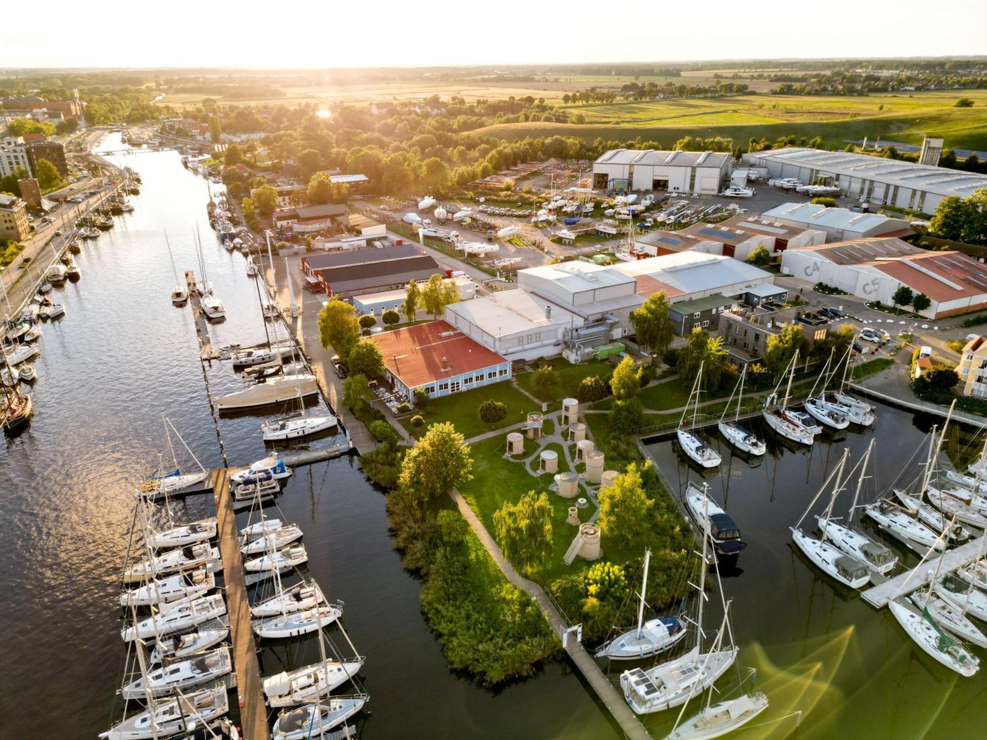 Slube Am Yachthafen Greifswald Hotel Luaran gambar