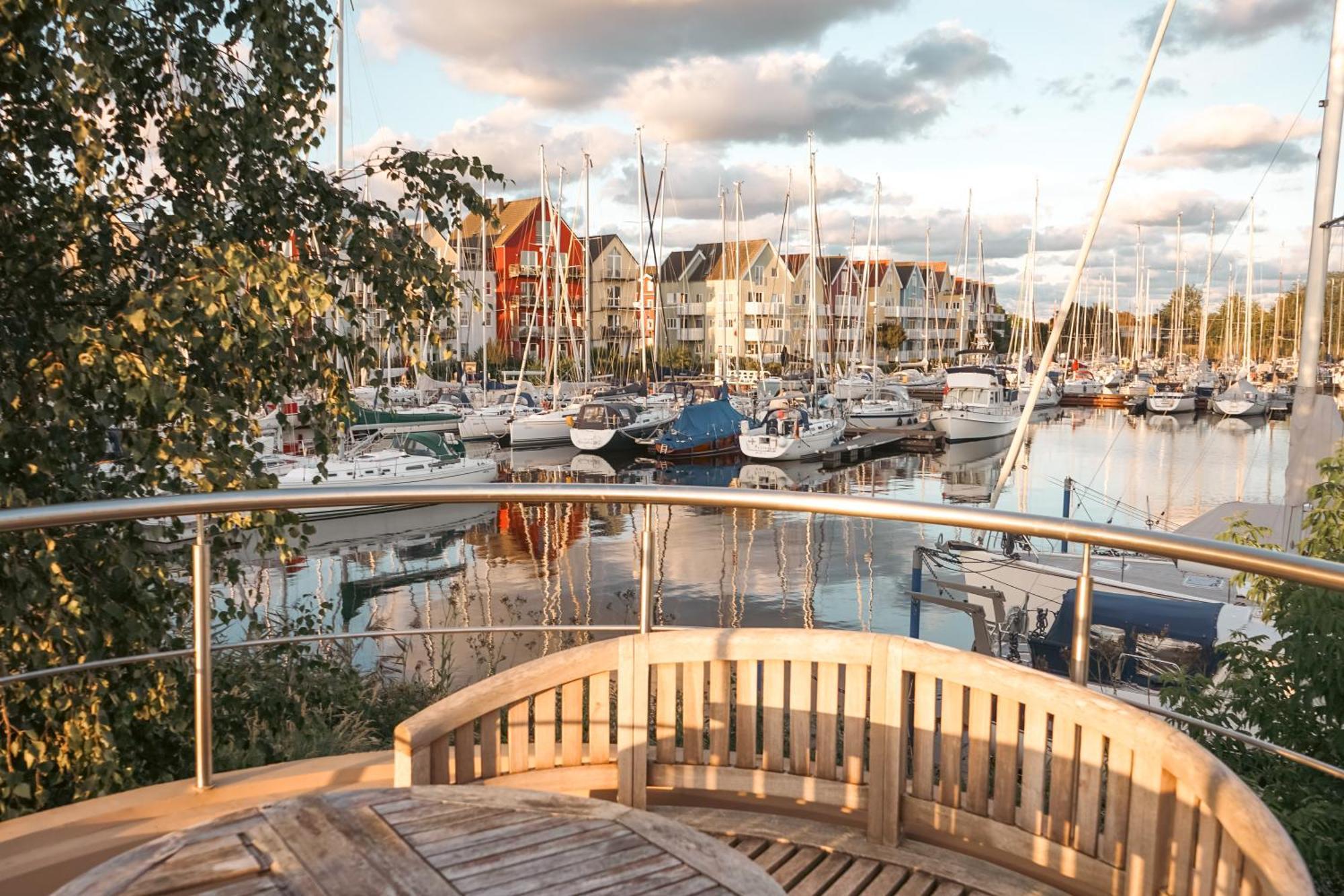 Slube Am Yachthafen Greifswald Hotel Luaran gambar